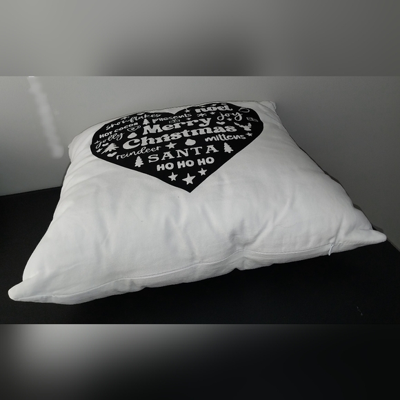 Christmas Thanksgiving Pillow WITH Cover 15 X 17.5 Inches - Picture 6 of 7